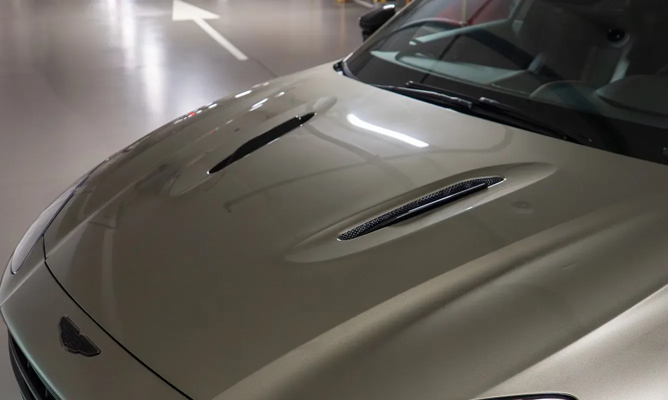 Aston Martin DBX 707 — 8