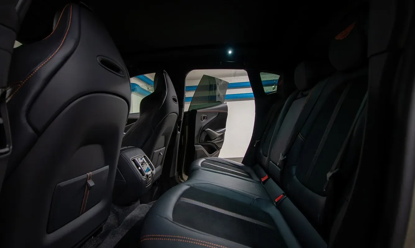 Aston Martin DBX 707 — 17