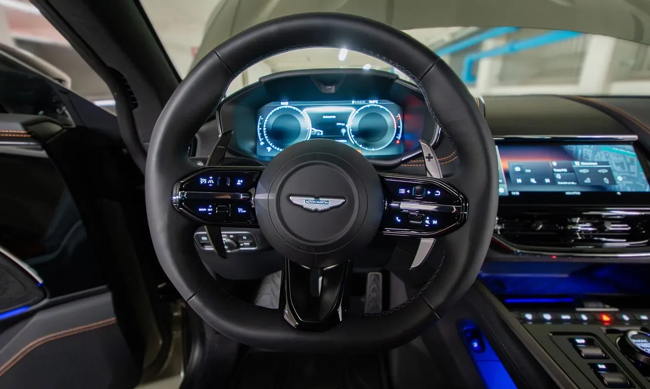 Aston Martin DBX 707 — 14