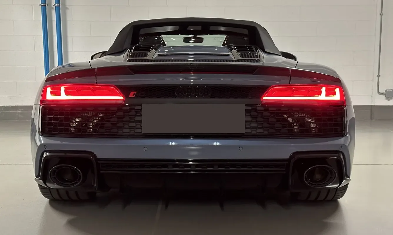 Audi R8 Spyder V10 performance — 8