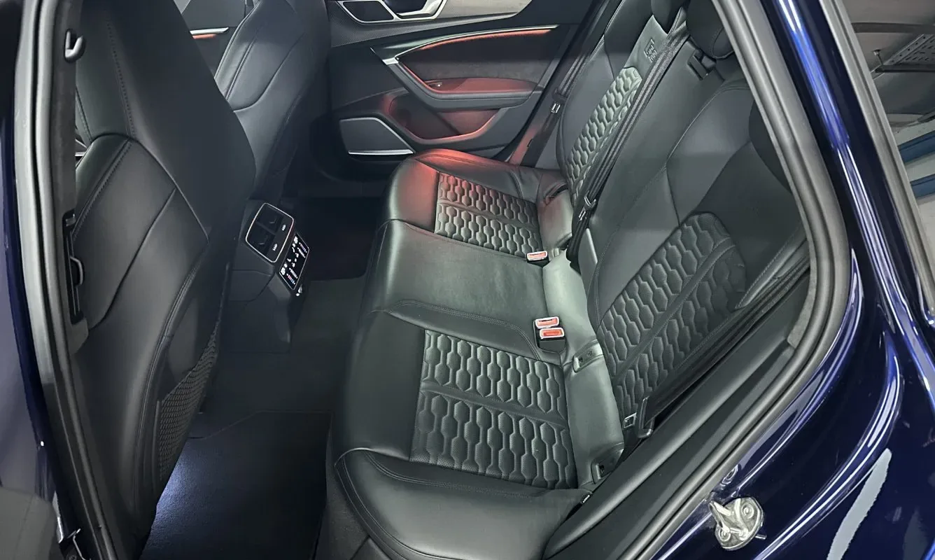 Audi RS6 Avant — 10