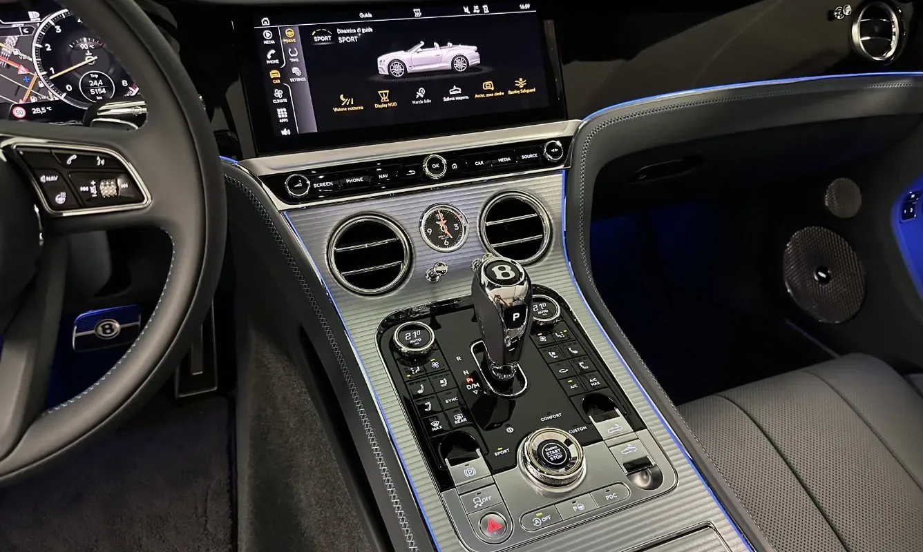 Bentley Continental GTC V8 — 19