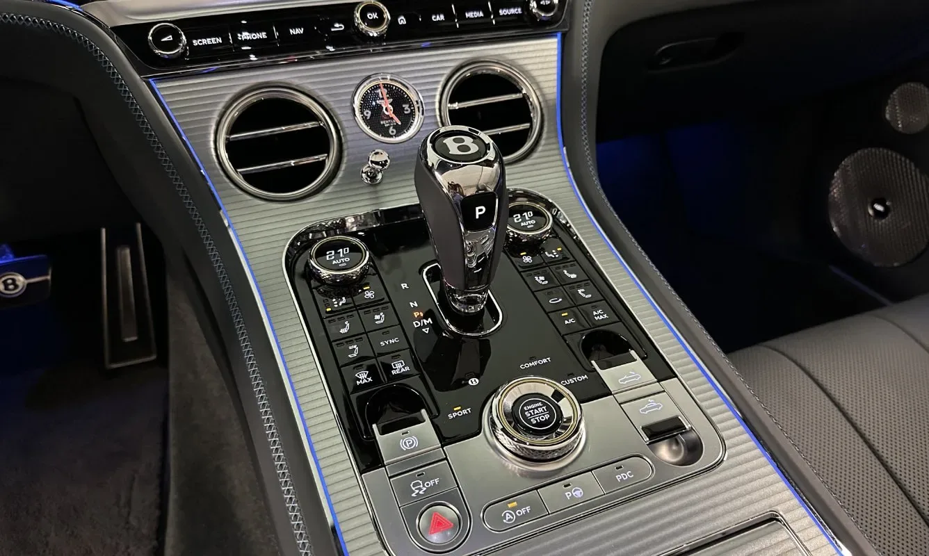 Bentley Continental GTC V8 — 20