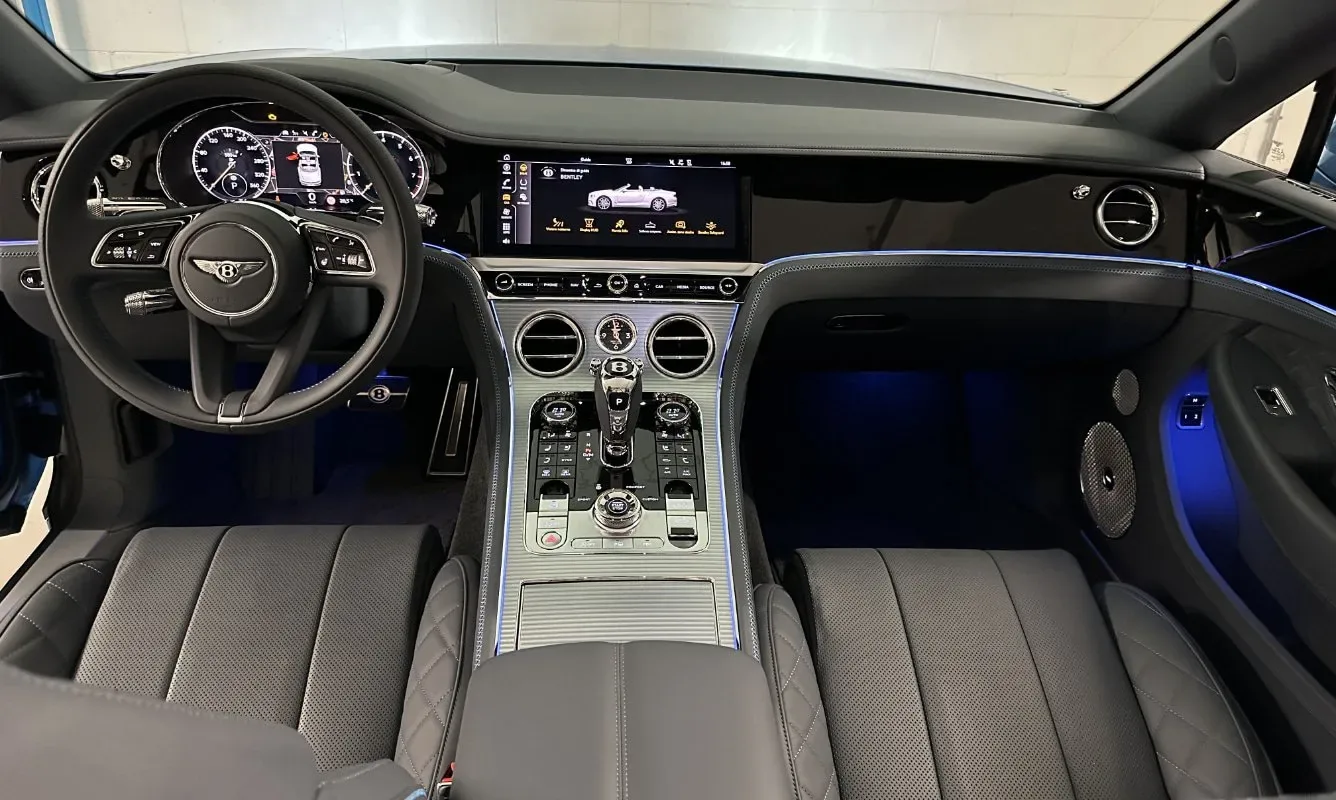 Bentley Continental GTC V8 — 15