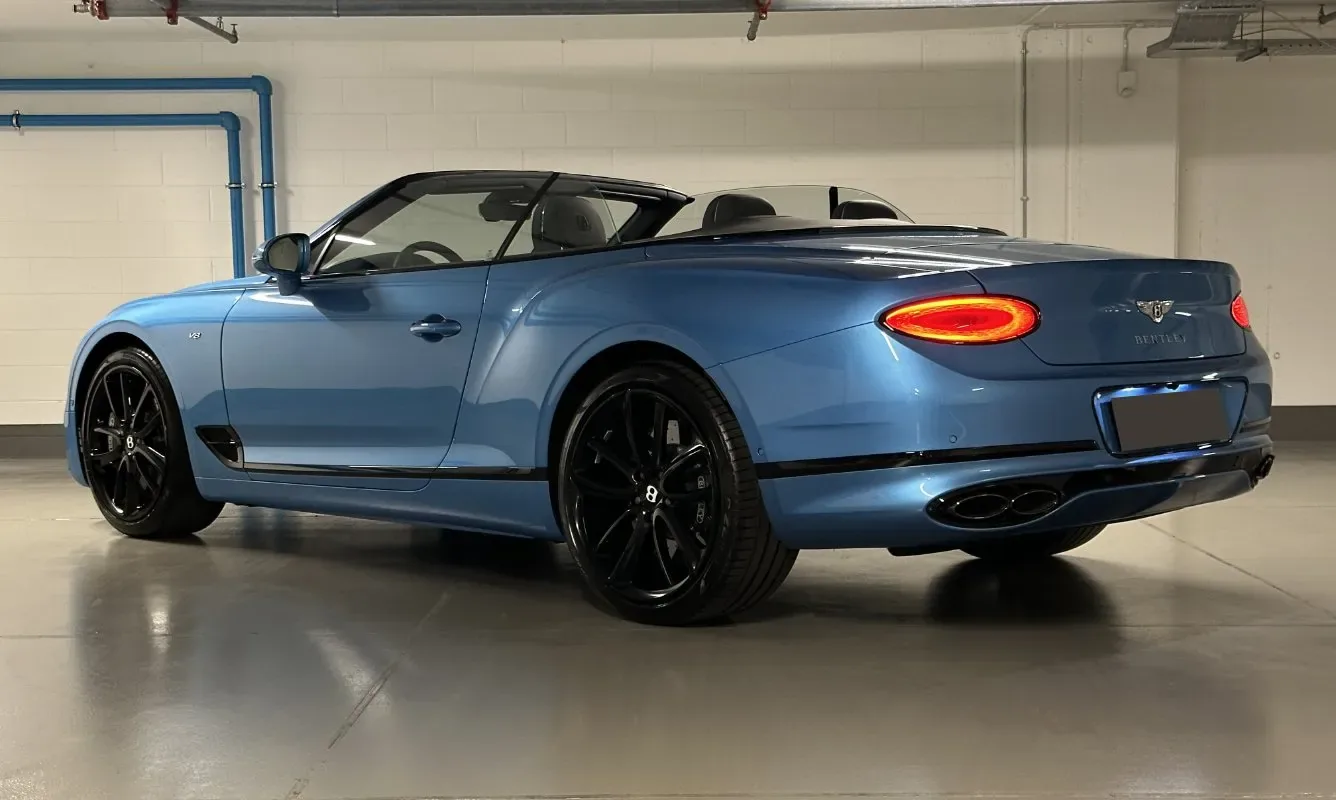Bentley Continental GTC V8 — 6