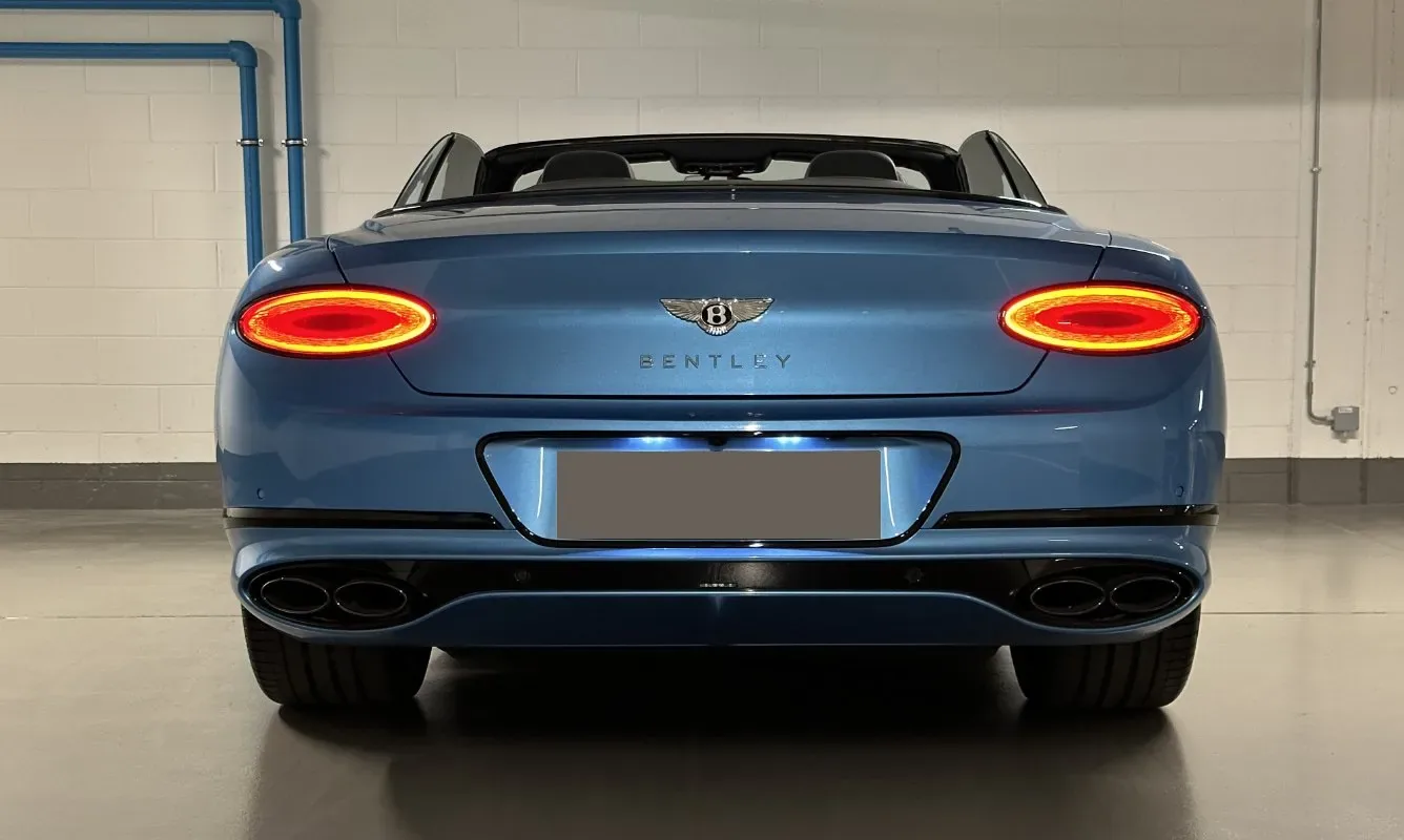 Bentley Continental GTC V8 — 8