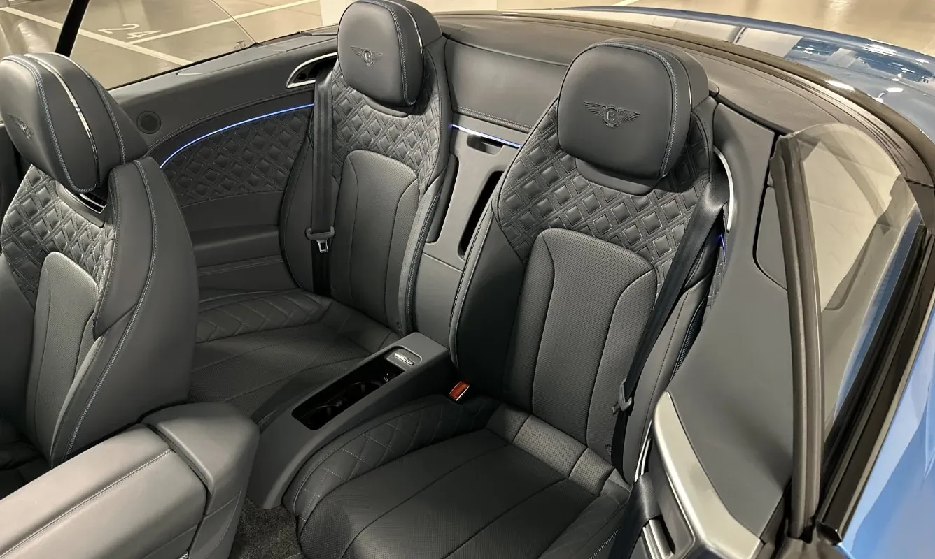 Bentley Continental GTC V8 — 22