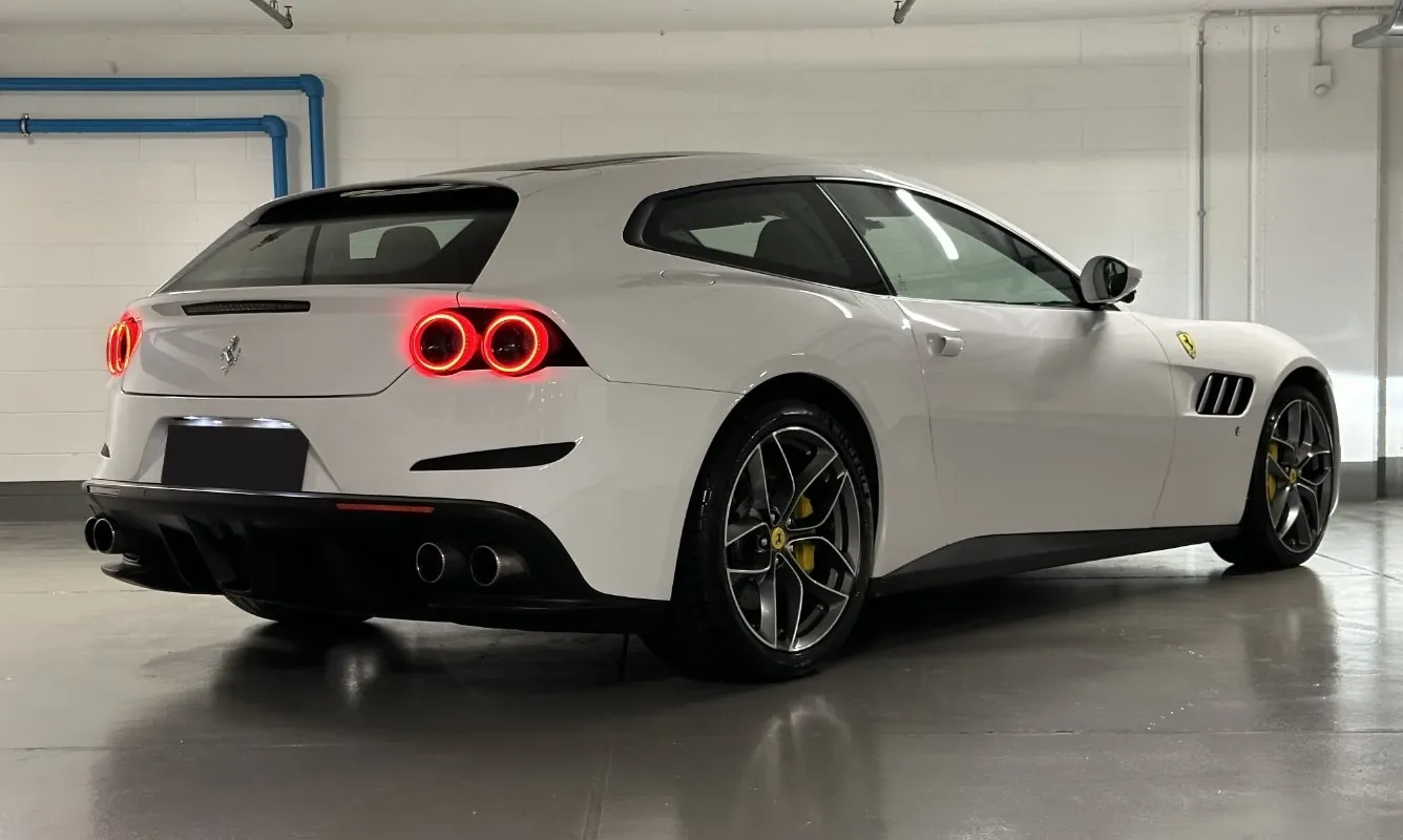 Ferrari GTC4 Lusso T — 6