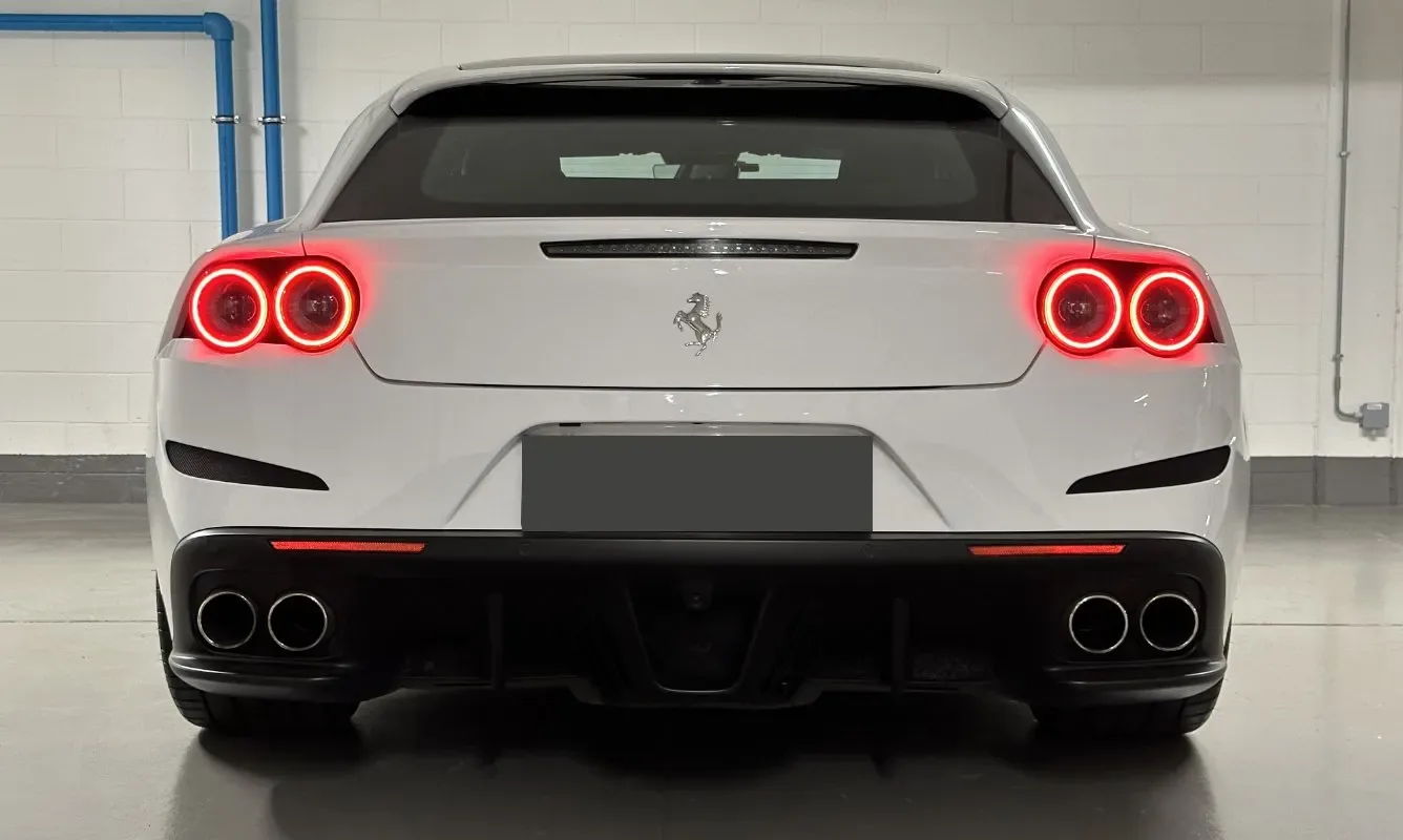 Ferrari GTC4 Lusso T — 7