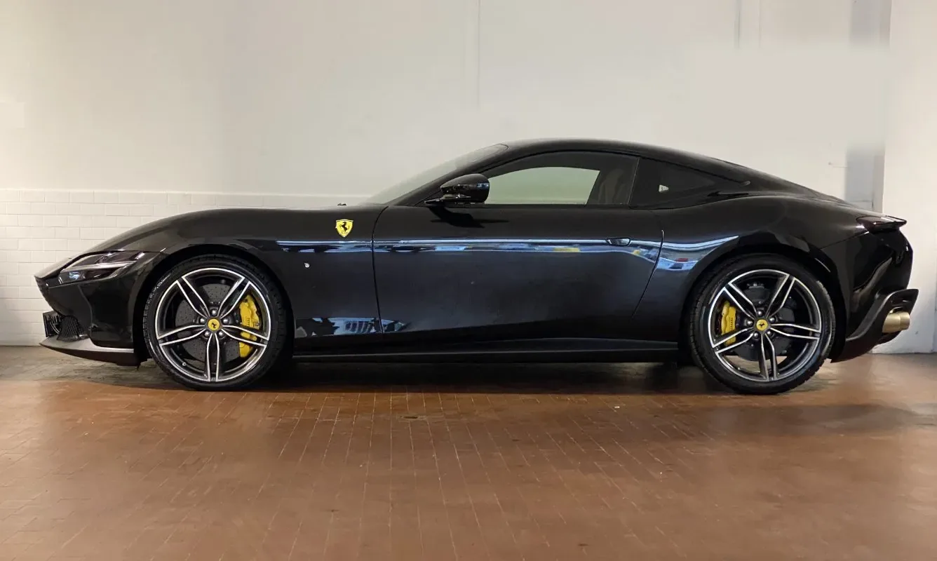 Ferrari Roma — 4