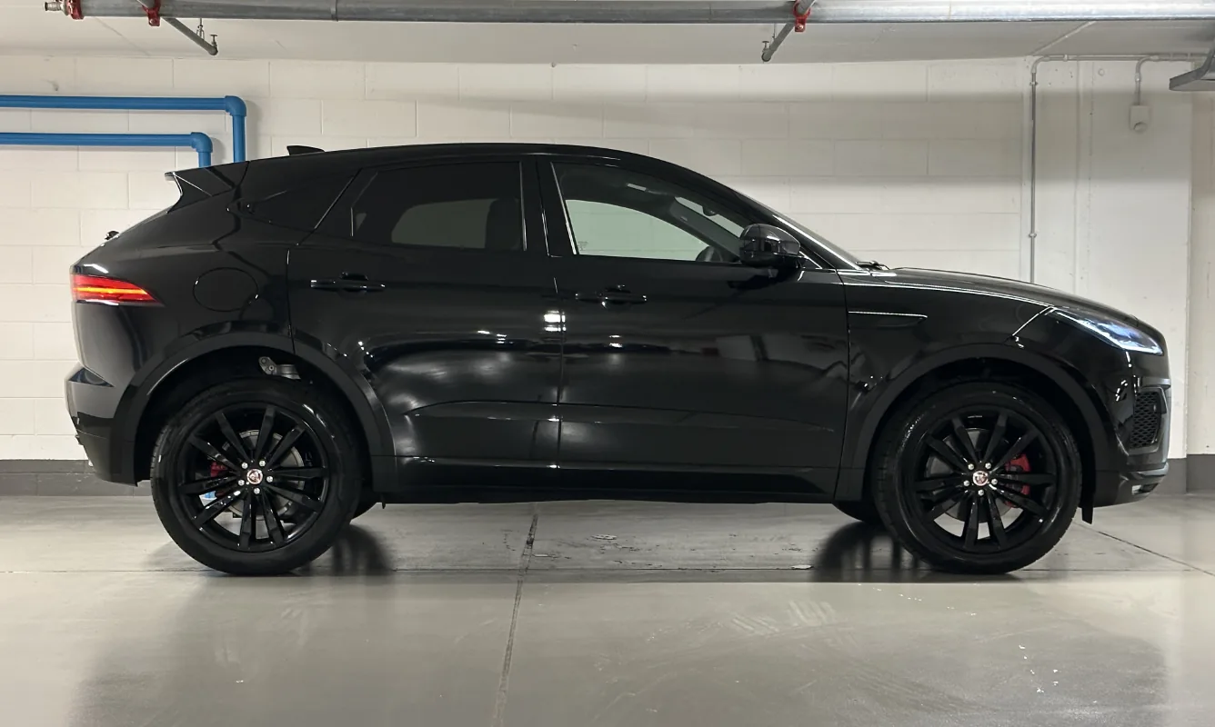 Jaguar E-Pace D204 R-Dynamic S — 4