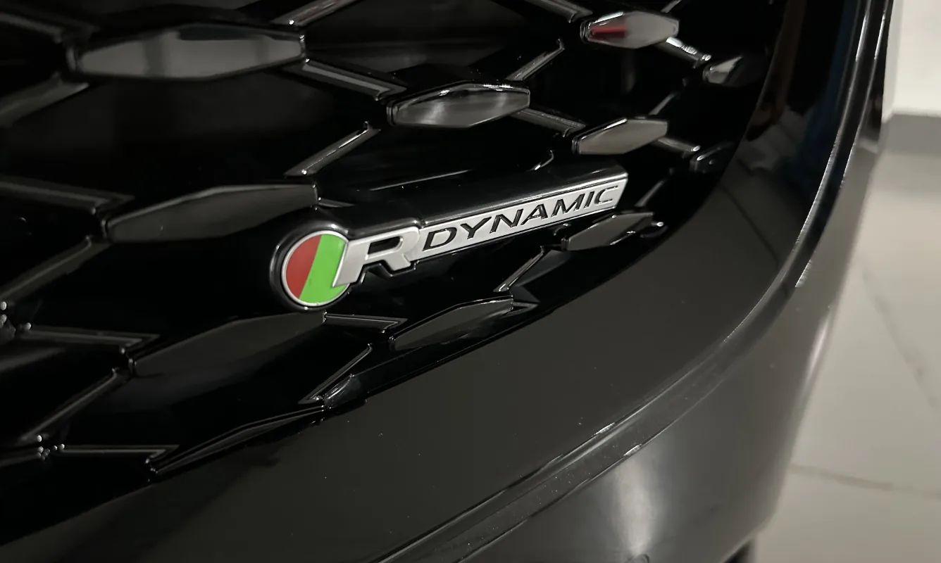 Jaguar E-Pace D204 R-Dynamic S — 8