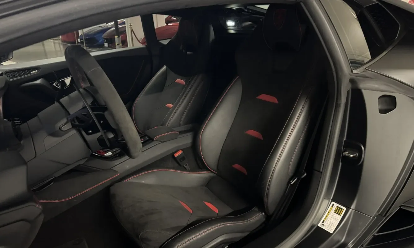 Lamborghini Huracán EVO Coupé — 11