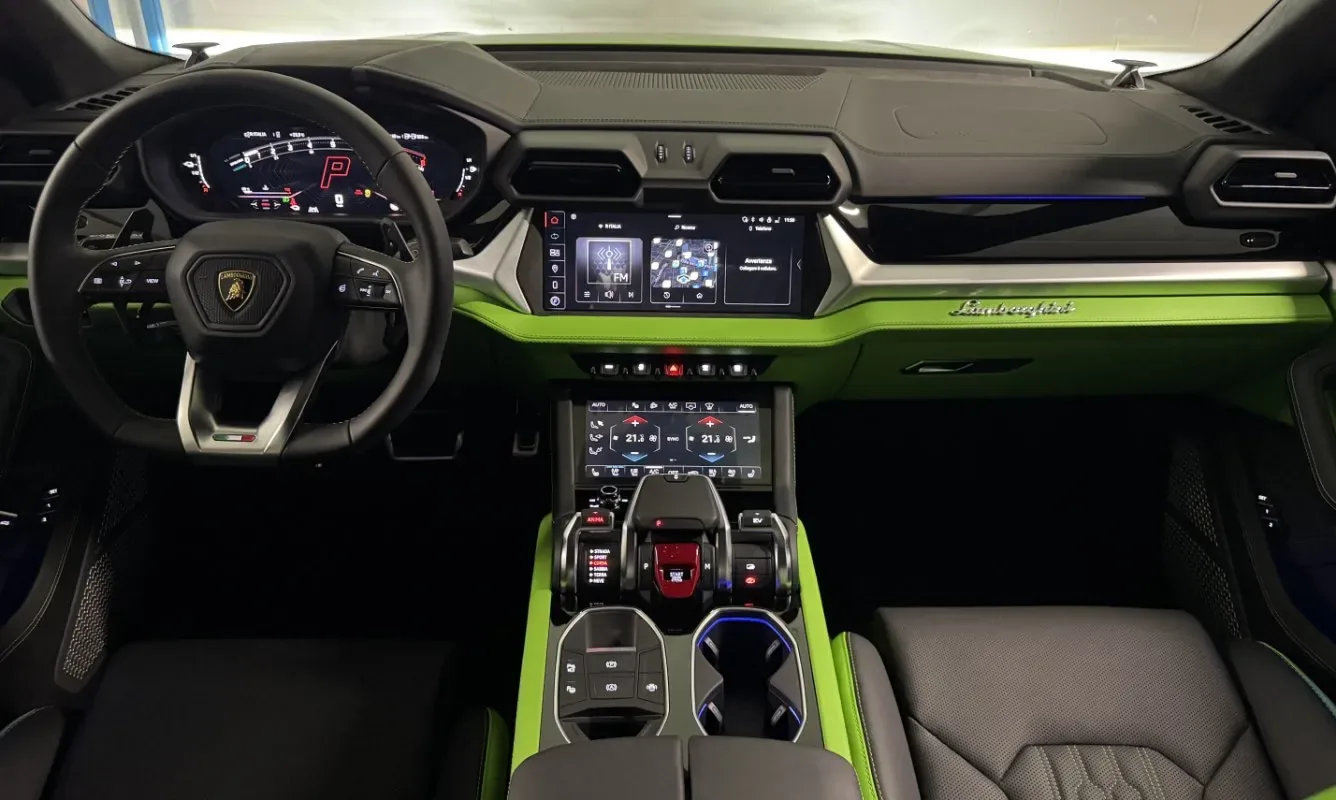 Lamborghini Urus SE — 12