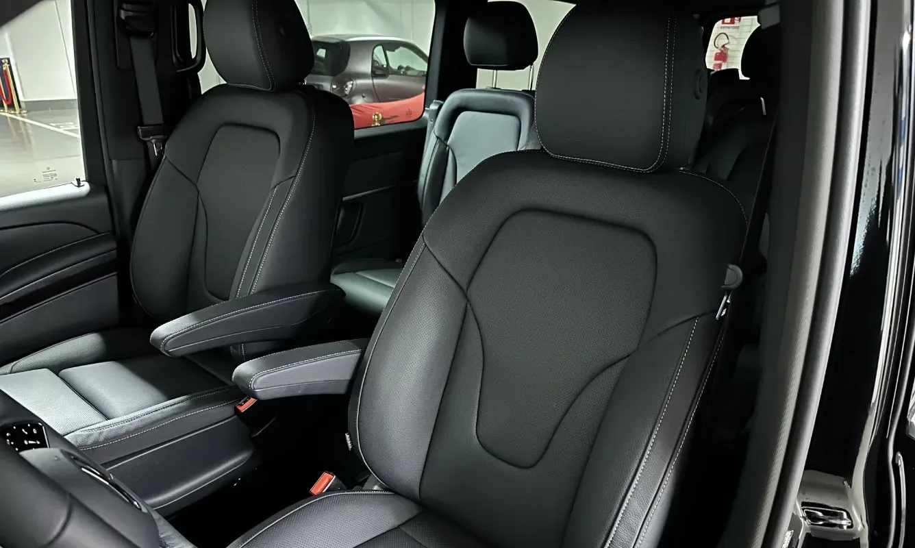 Mercedes Classe V XL 300 d 4MATIC Extralong — 11