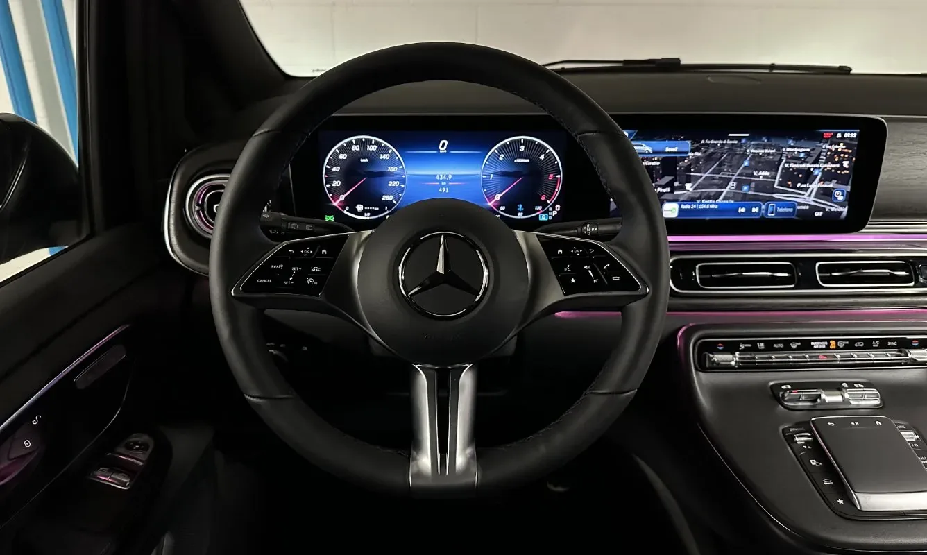 Mercedes Classe V XL 300 d 4MATIC Extralong — 9
