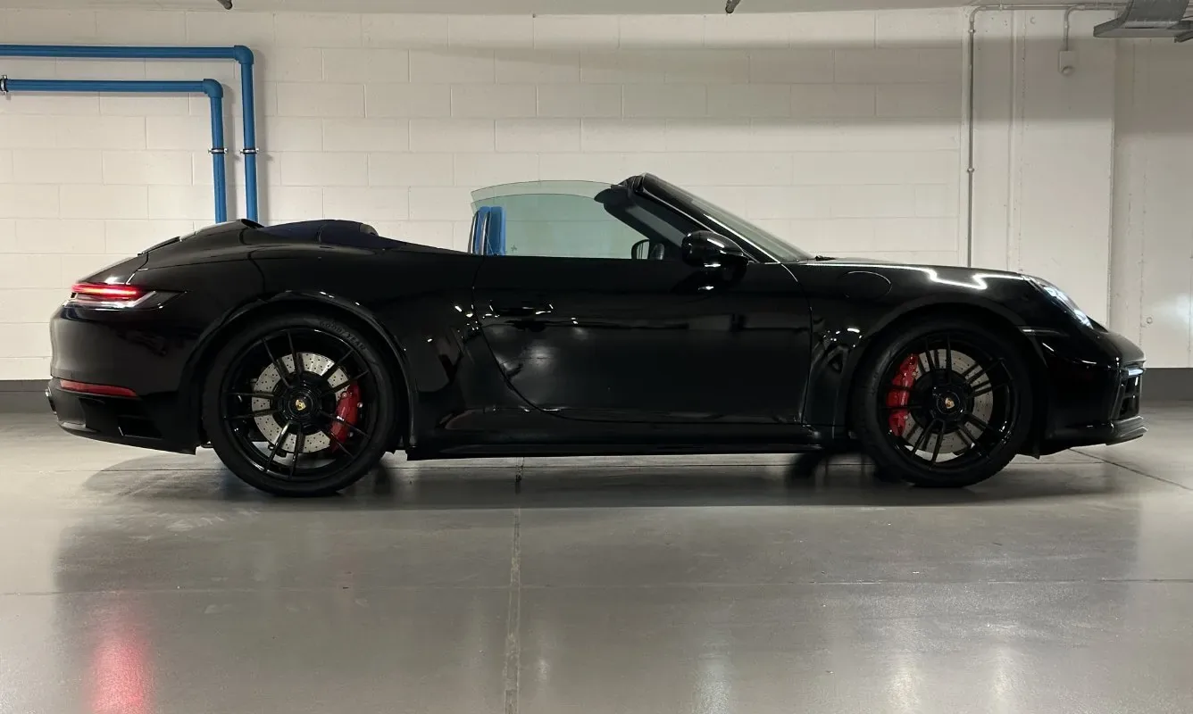 Porsche 911 Carrera 4 GTS Cabriolet — 4