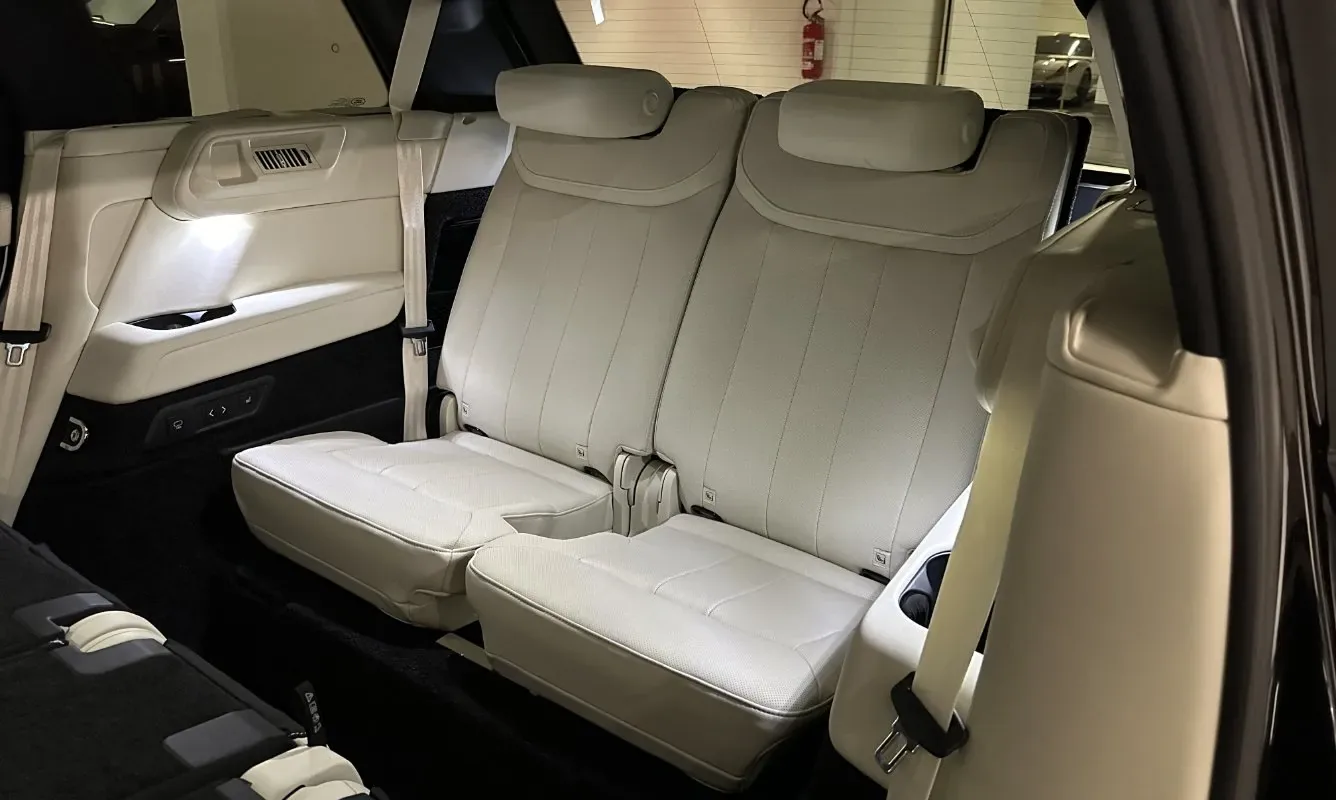 Range Rover LWB HSE D350 — 18