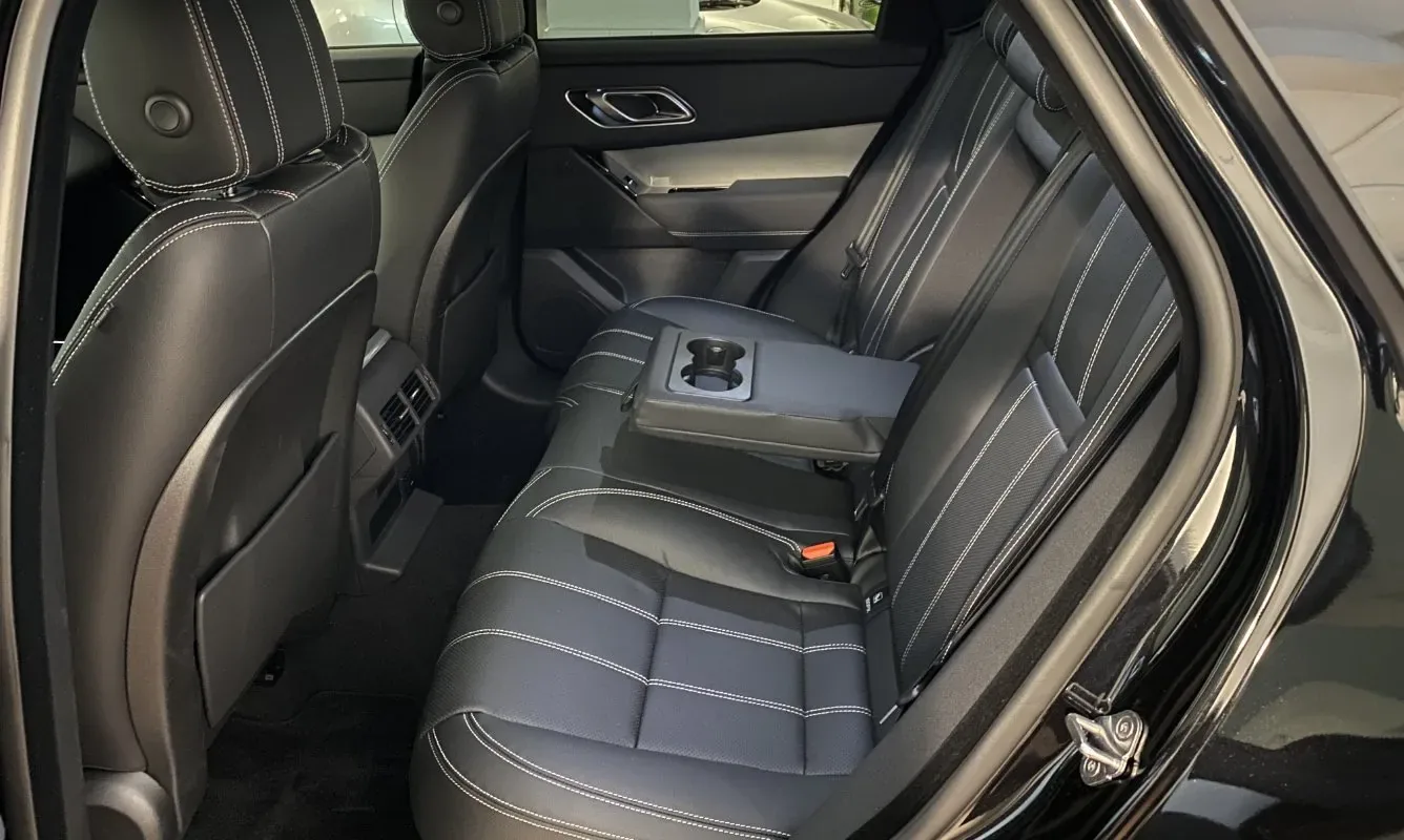 Range Rover Velar Si4 R-Dynamic S — 9