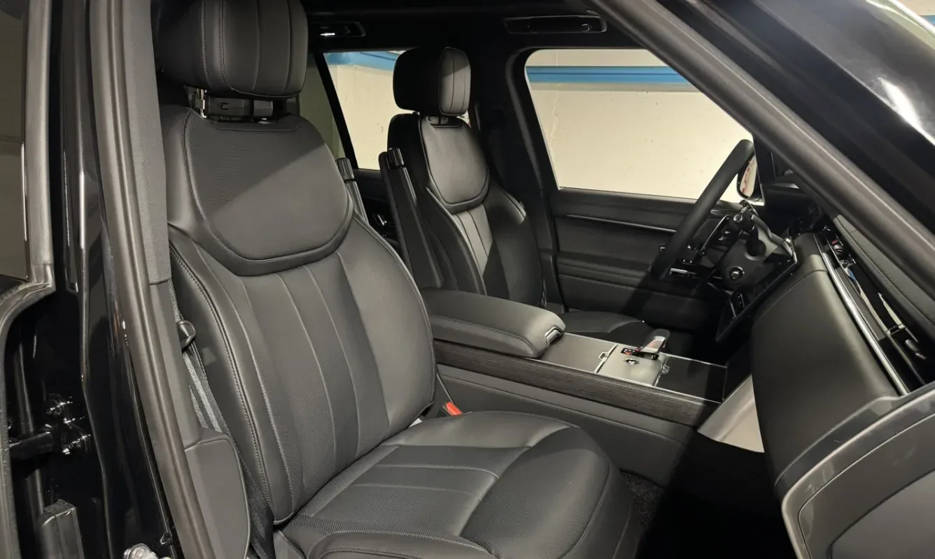 Range Rover Vogue HSE D250 — 17
